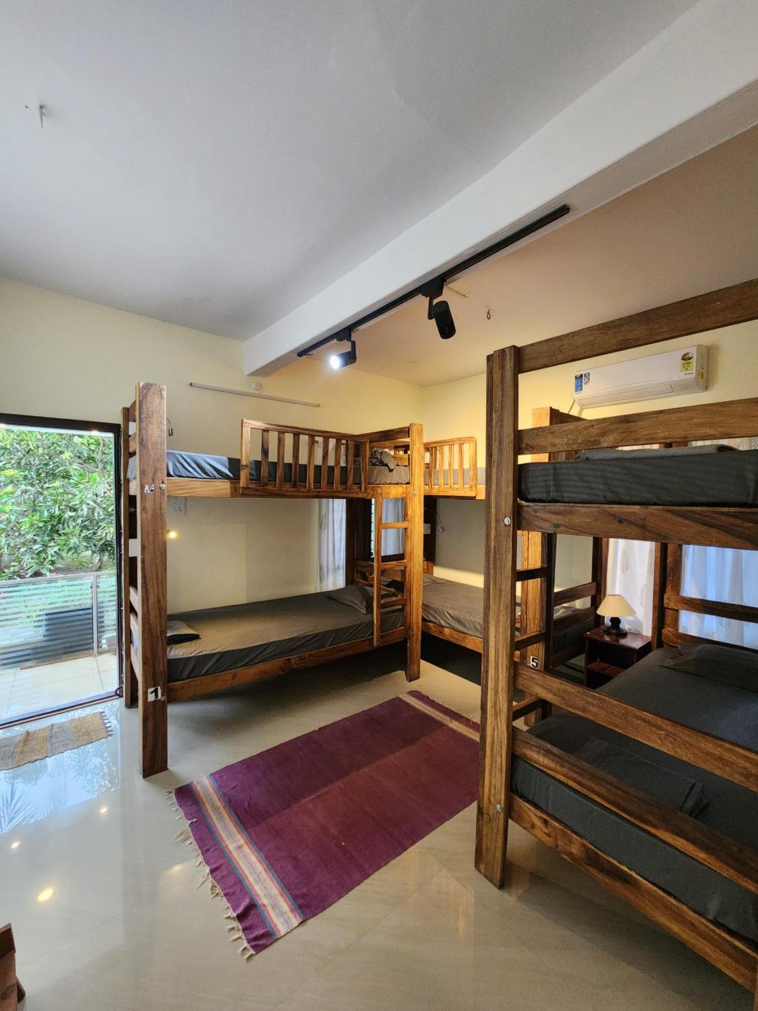 Cliff & Coral Hostel Varkala Exterior photo