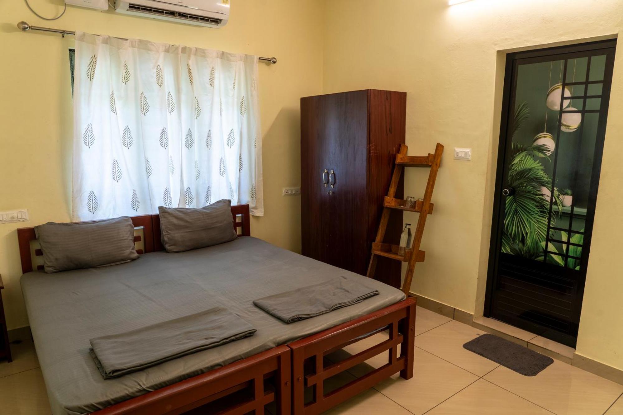 Cliff & Coral Hostel Varkala Exterior photo