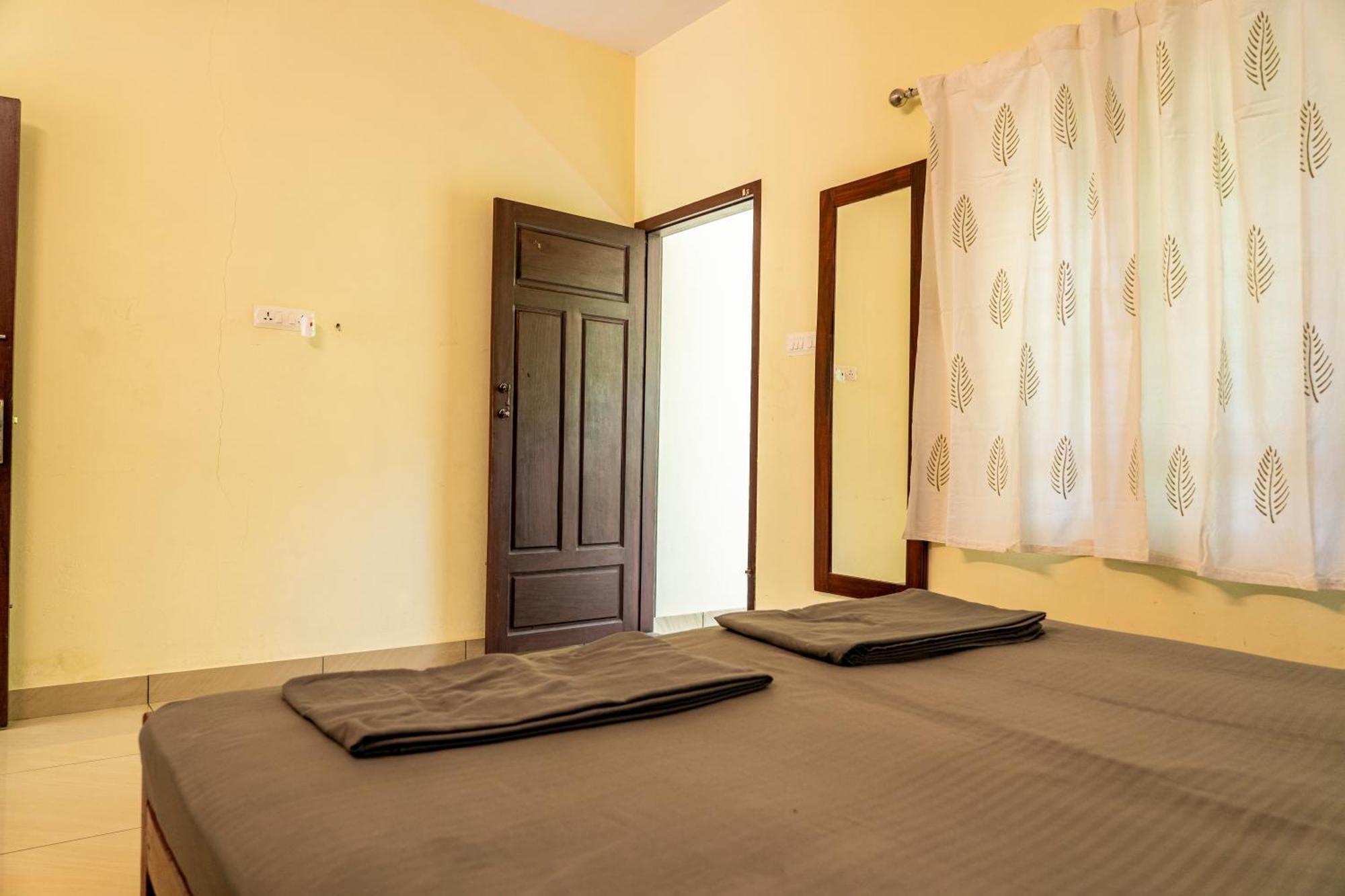 Cliff & Coral Hostel Varkala Exterior photo