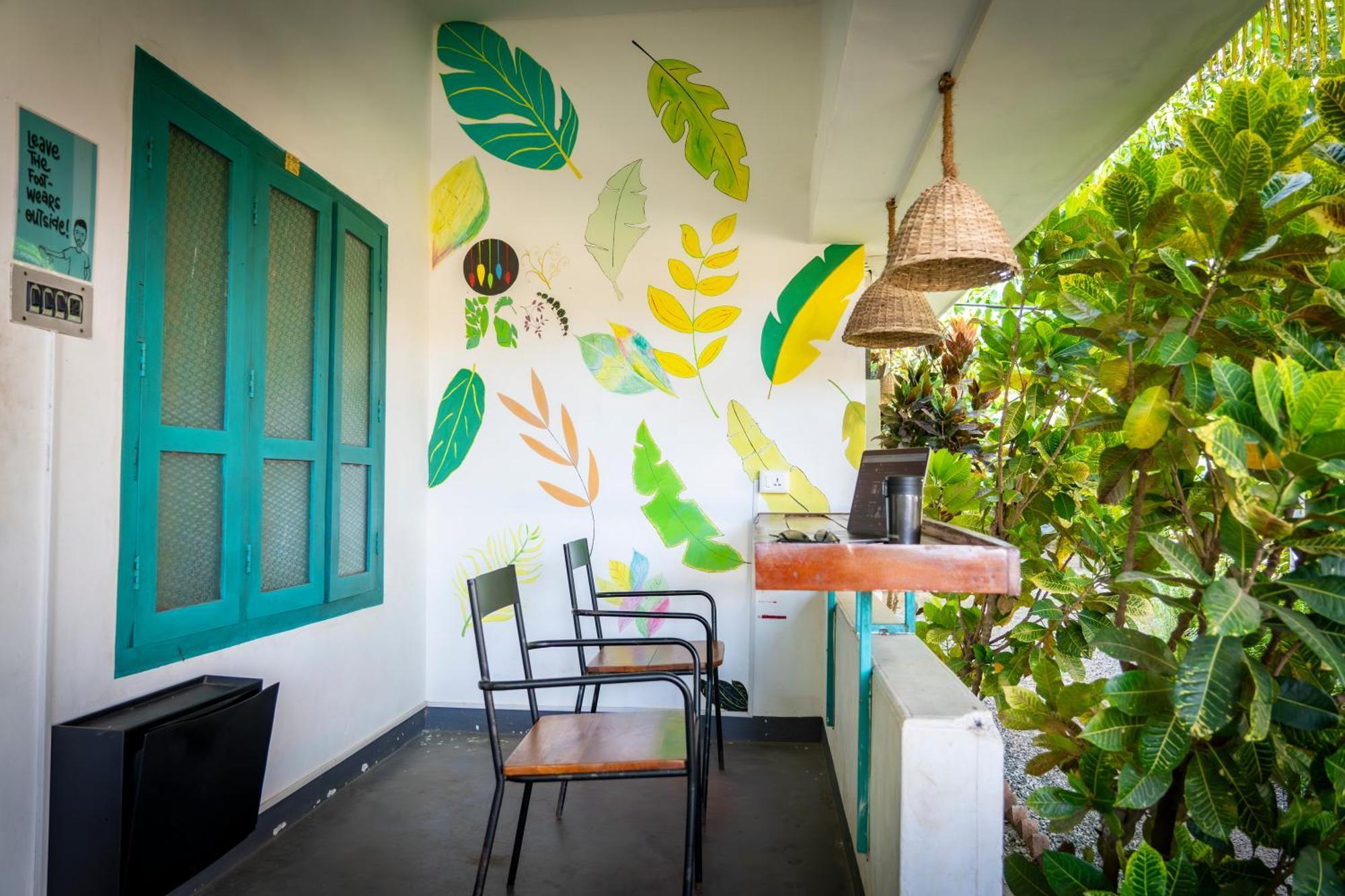 Cliff & Coral Hostel Varkala Exterior photo